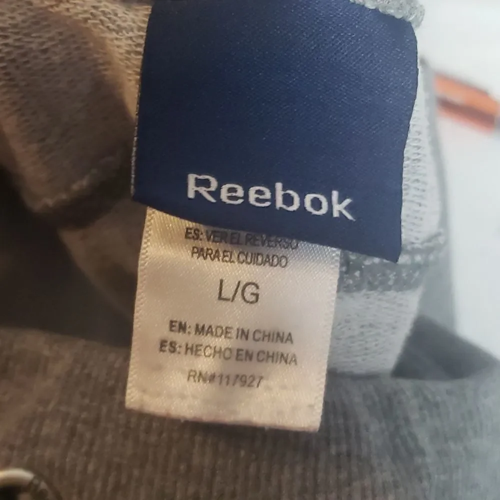 Reebok  Shorts‎